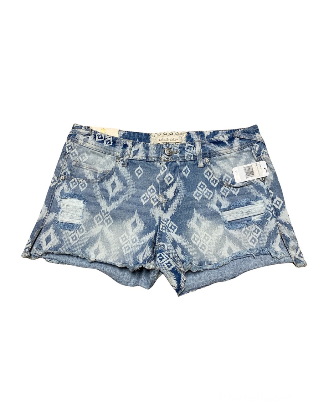 Altar’d State Jean Shorts Women’s 26/3 Light Wash Bleached Diamond Printed Denim
